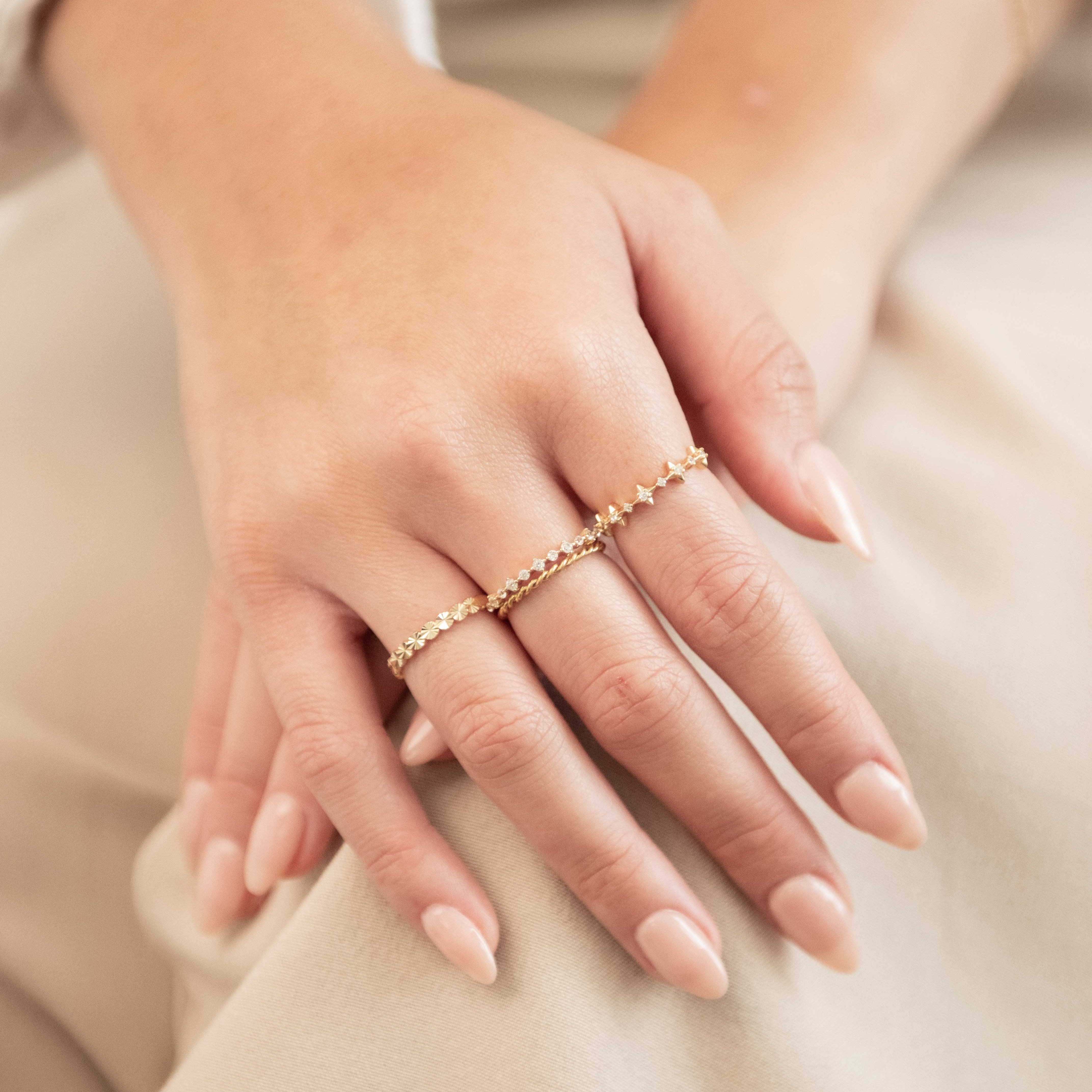Round Essence Ring