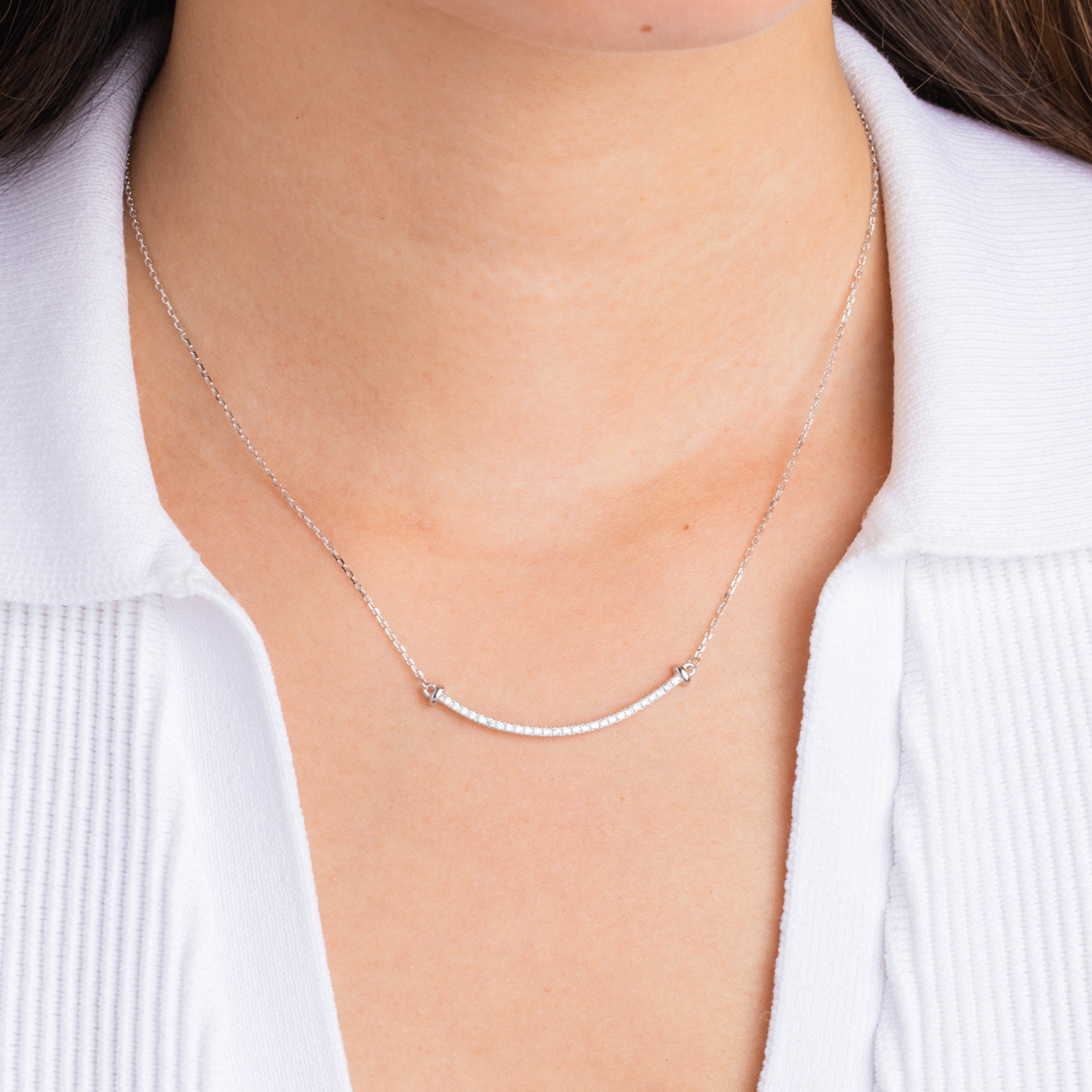 Curve bar necklace