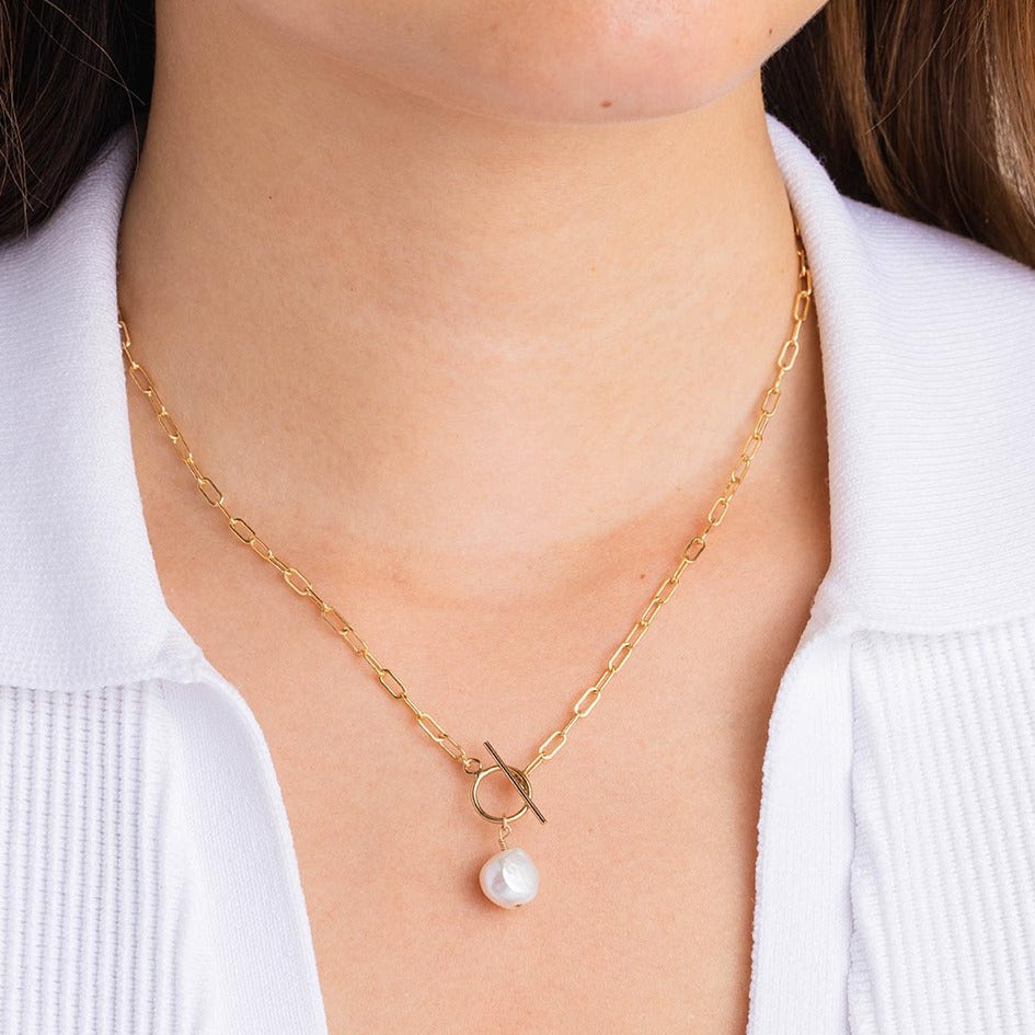 Pearl Paperclip Toggle Clasp Necklace